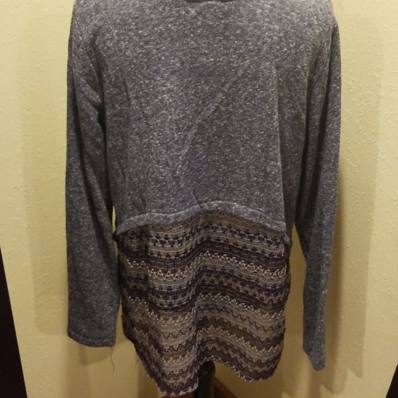 Umgee cute back detail sweatshirt - Picture 3 of 5